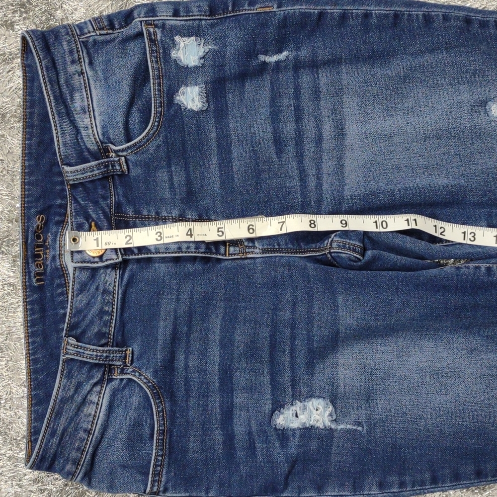 Maurice's Small X-Short mid rise Distressed slightly stretchy jeans - Picture 10 of 12